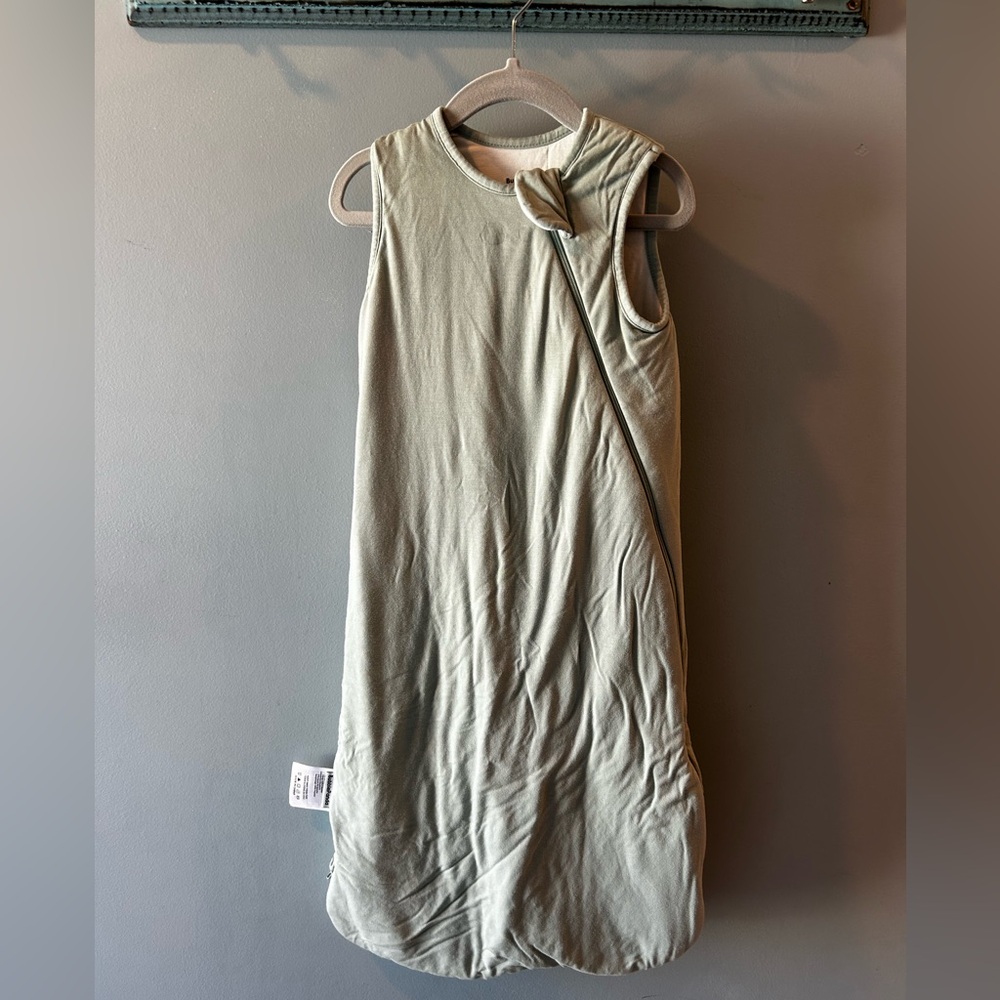 Bamboo sleep sack 6-12 months 1.0 Tog -sage